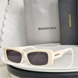 Picture of Balenciaga Sunglasses _SKUfw79480283fw